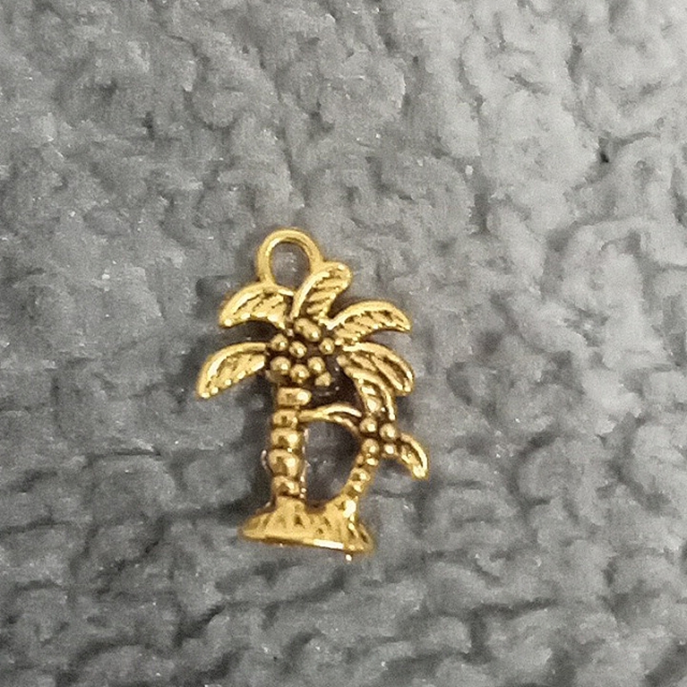 Palm tree pendant Atomized and upcycled